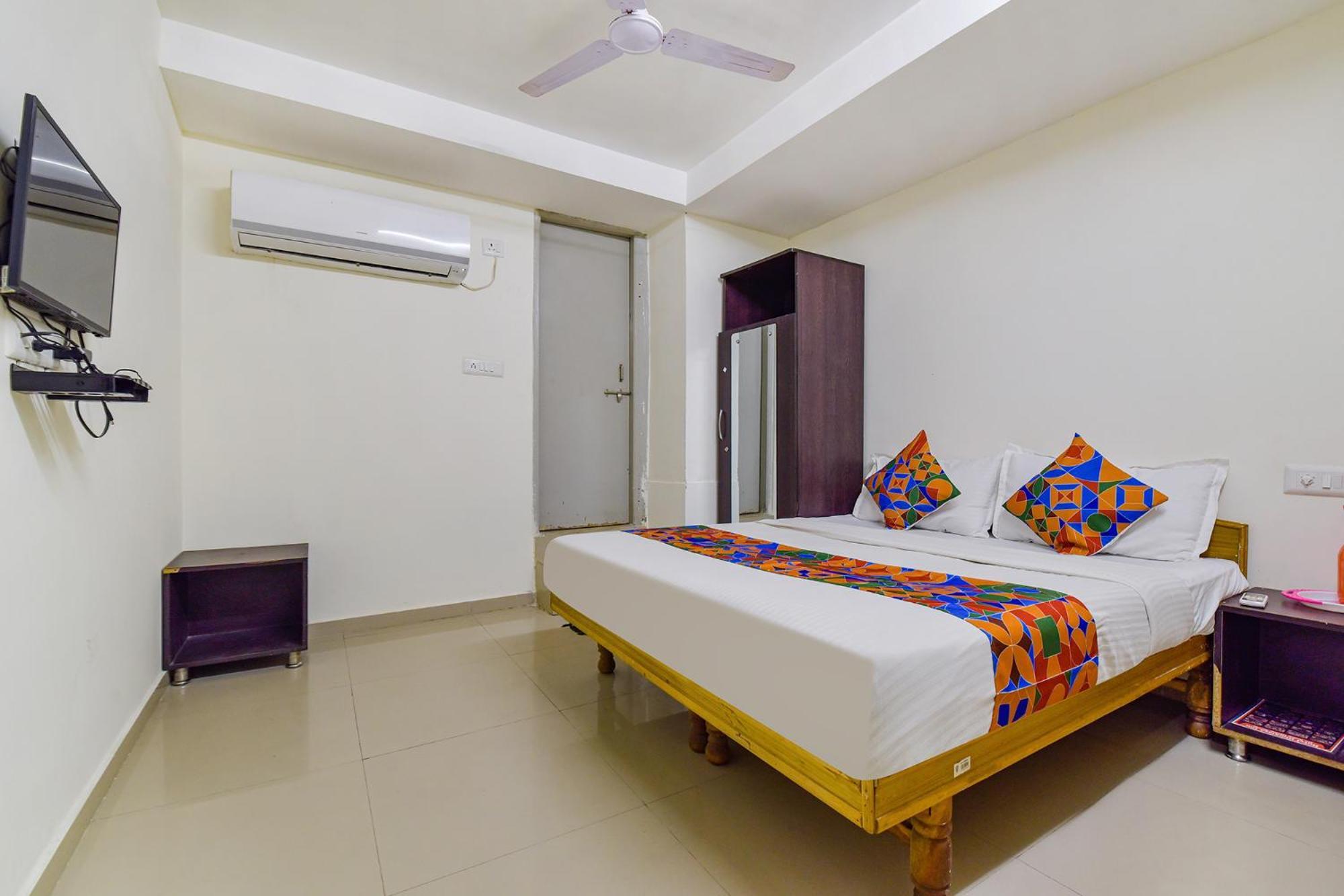 Hotel O Himalaya Inn Ahmedabad Eksteriør bilde