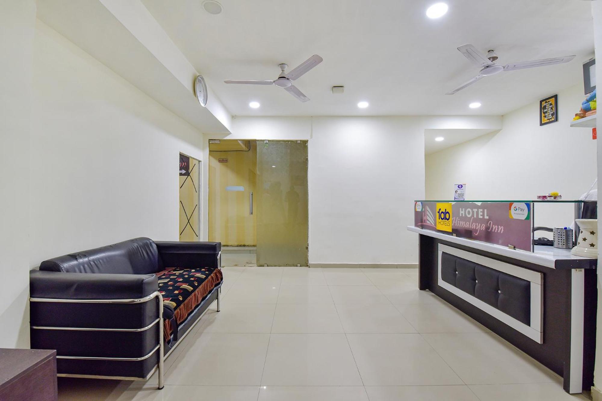 Hotel O Himalaya Inn Ahmedabad Eksteriør bilde