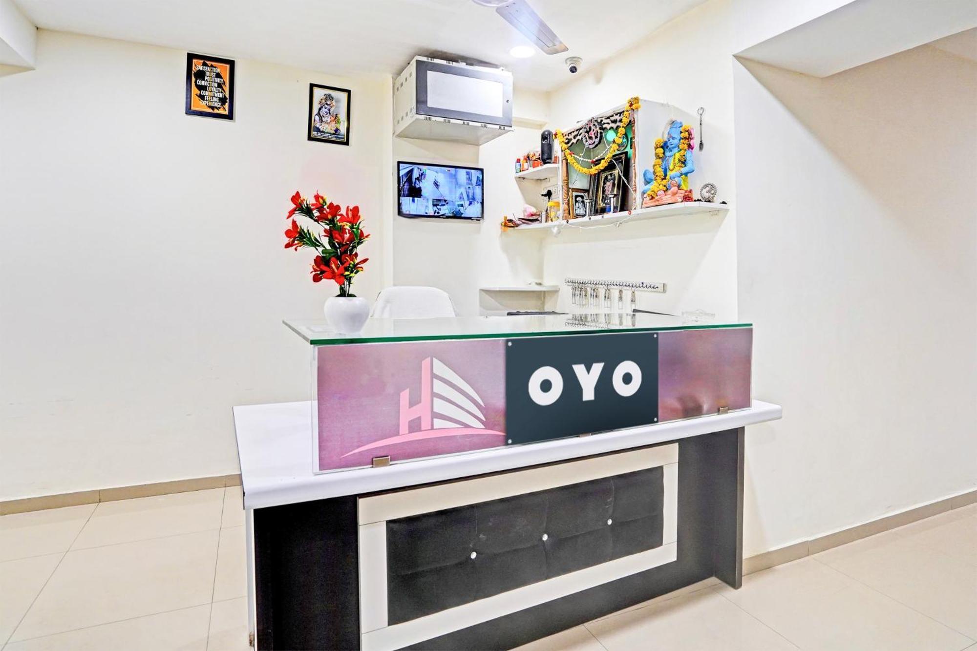 Hotel O Himalaya Inn Ahmedabad Eksteriør bilde